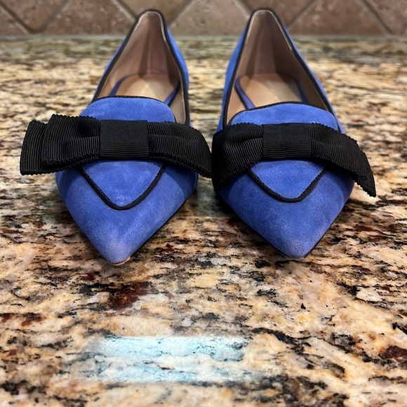 Ann Taylor Suede Bow Pointy Toe Loafer Flats Blue Size 6.5 - Picture 3 of 13